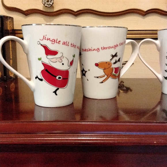 Holiday Set of 4 coffee/Cocoa mugs. NIB 14 ounce mugs! - Picture 2 of 6